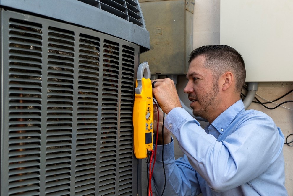 Signs Your HVAC System Is Contributing to High Humidity in Your Home