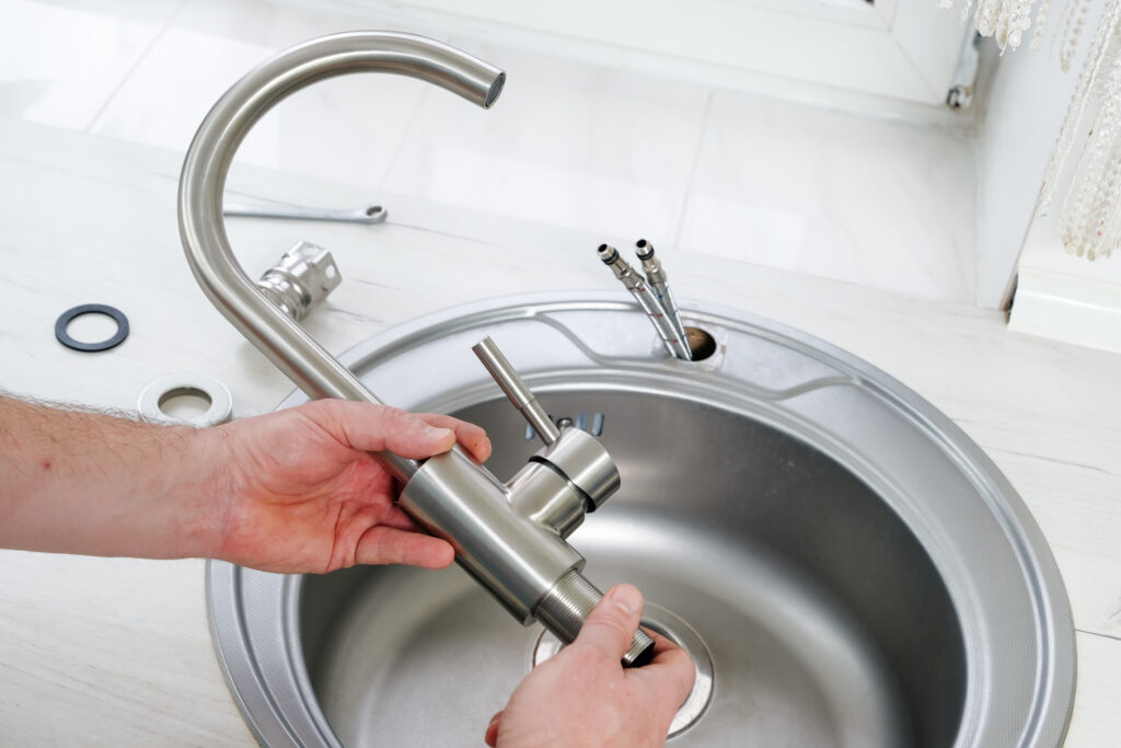 Common Signs It’s Time to Replace Your Plumbing Fixtures
